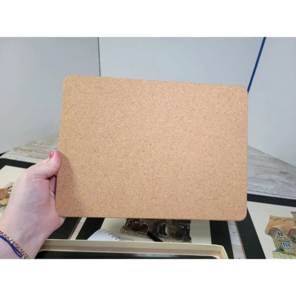 David‎ Winter English Cottages Placemats 7 Different Scenes Cork Back box bottom